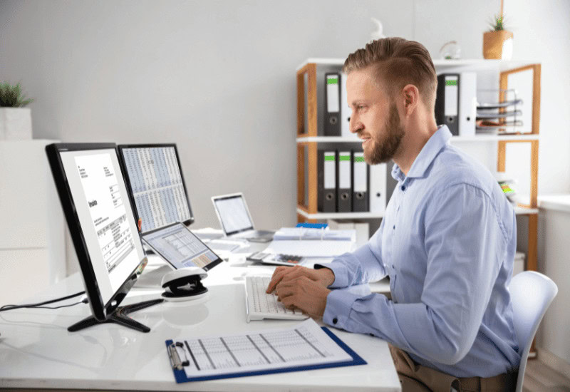 Urenregistratie- & facturatie